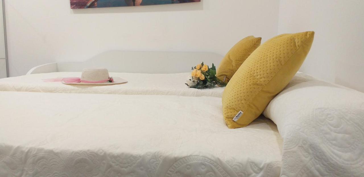 Apartamento Romero Garden B Villanueva De Arosa Esterno foto